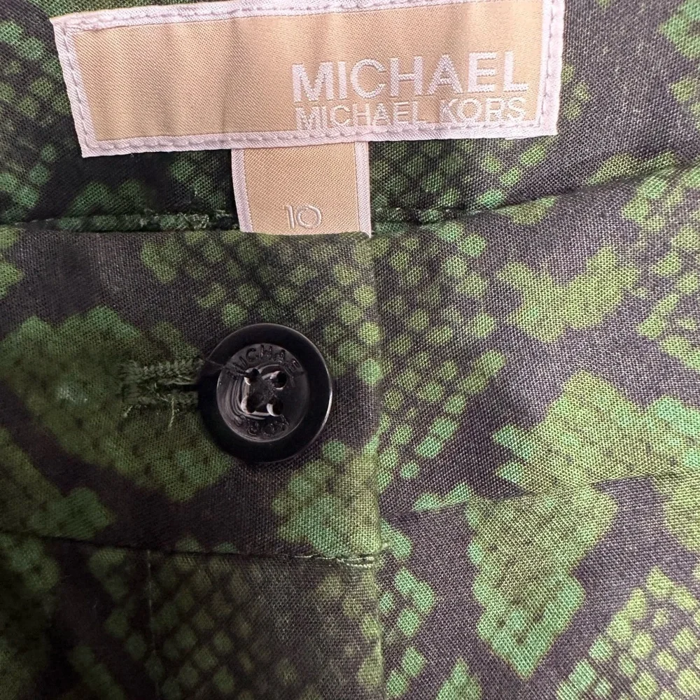 Michael kors Green Snake Print Men Pants size 10 pre owned Exellent condition